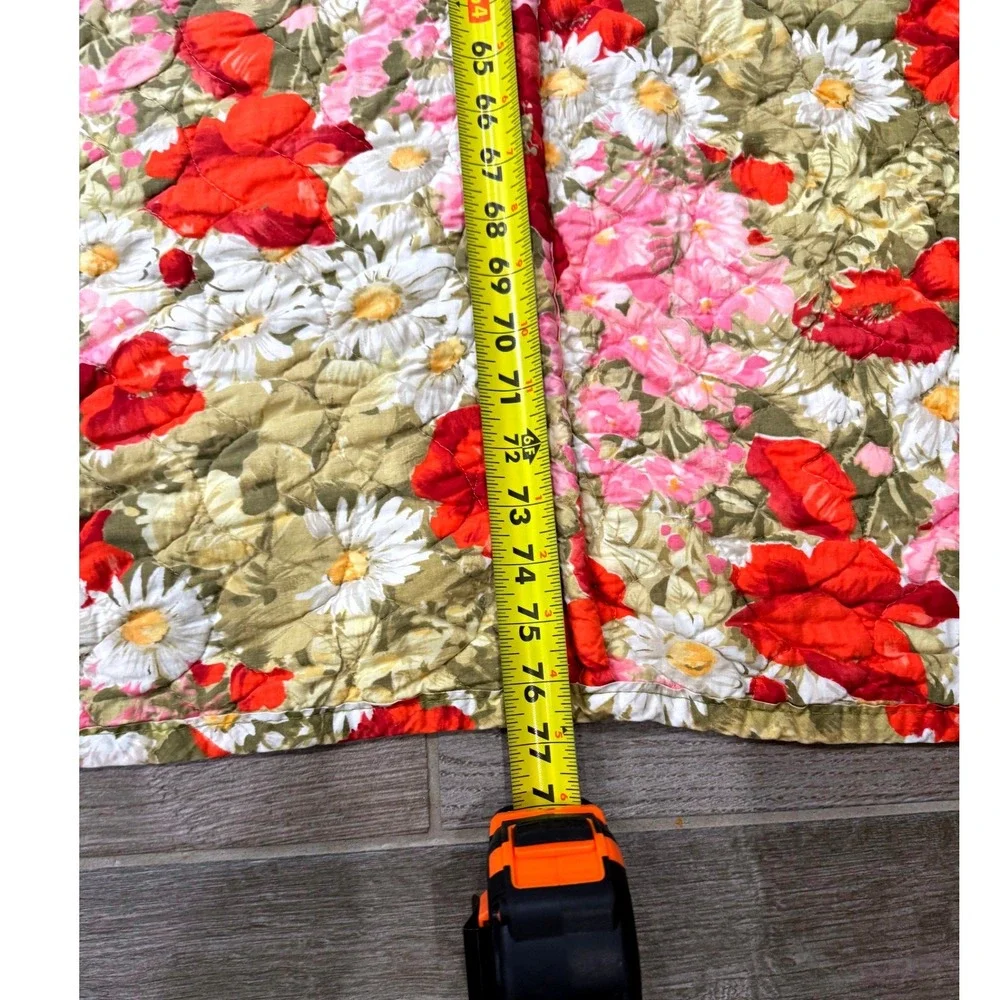 Handmade Quilted Bedspread Womens Red Floral Poppy Daisy Cottagecore Retro Twin